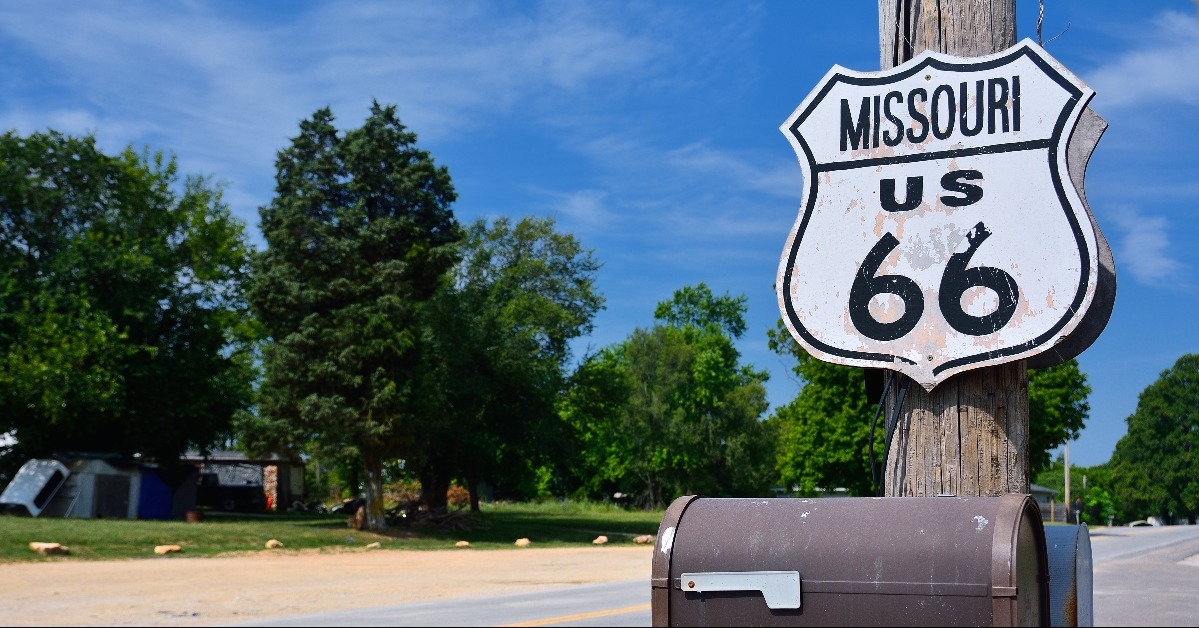 historic route 66 sign in Missouri