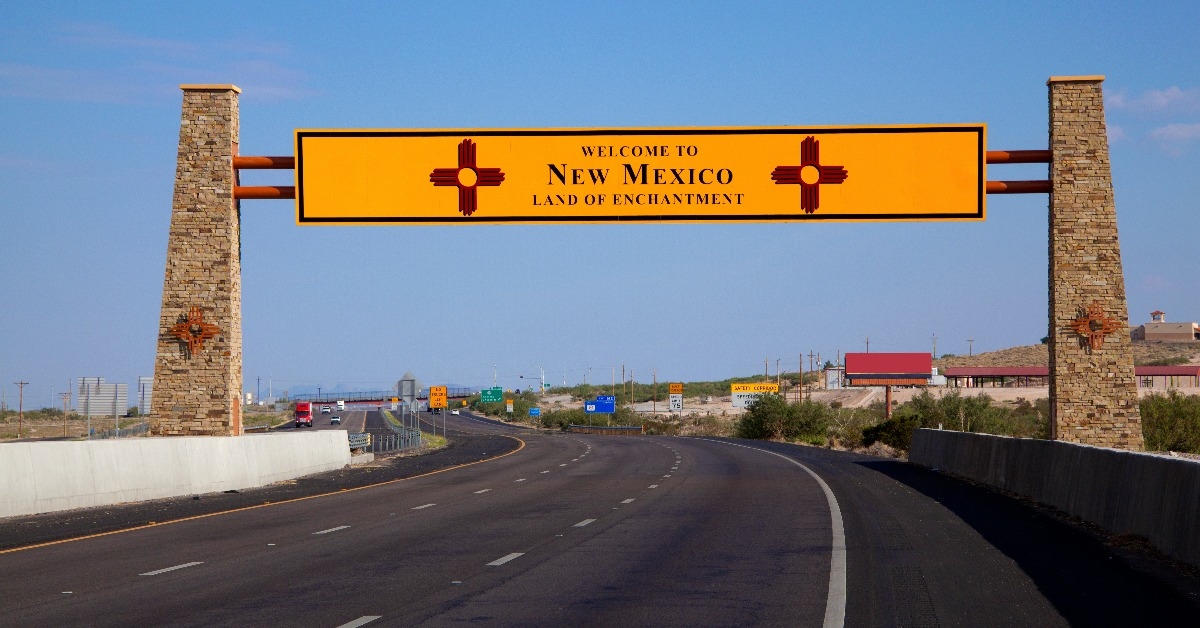 Welcome to New Mexico sign
