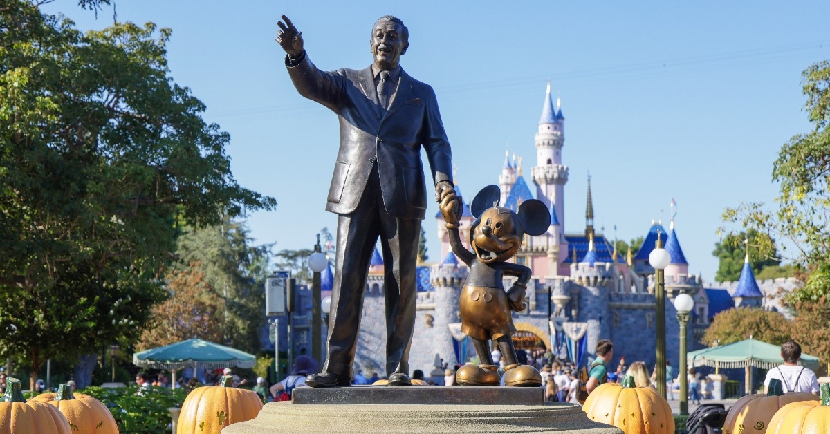 Statue of Walt Disney and Mickey Mouse located in Disneyland California