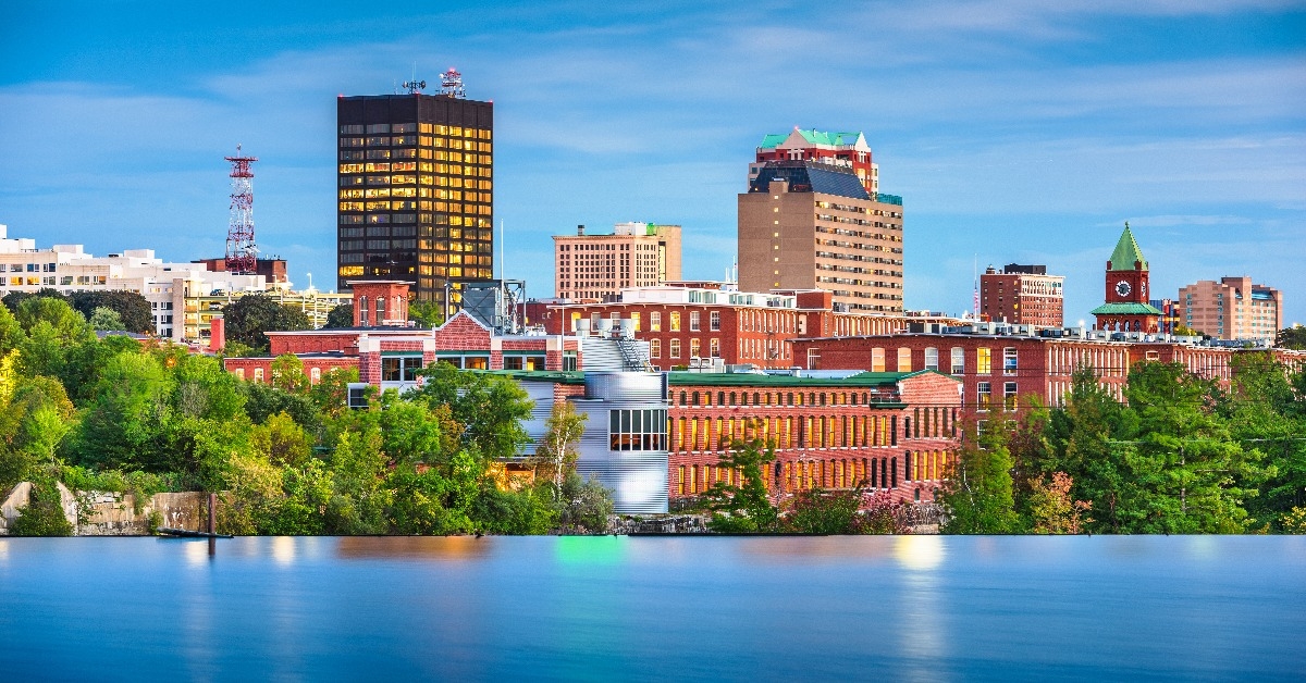 SA Skyline on the Merrimack River