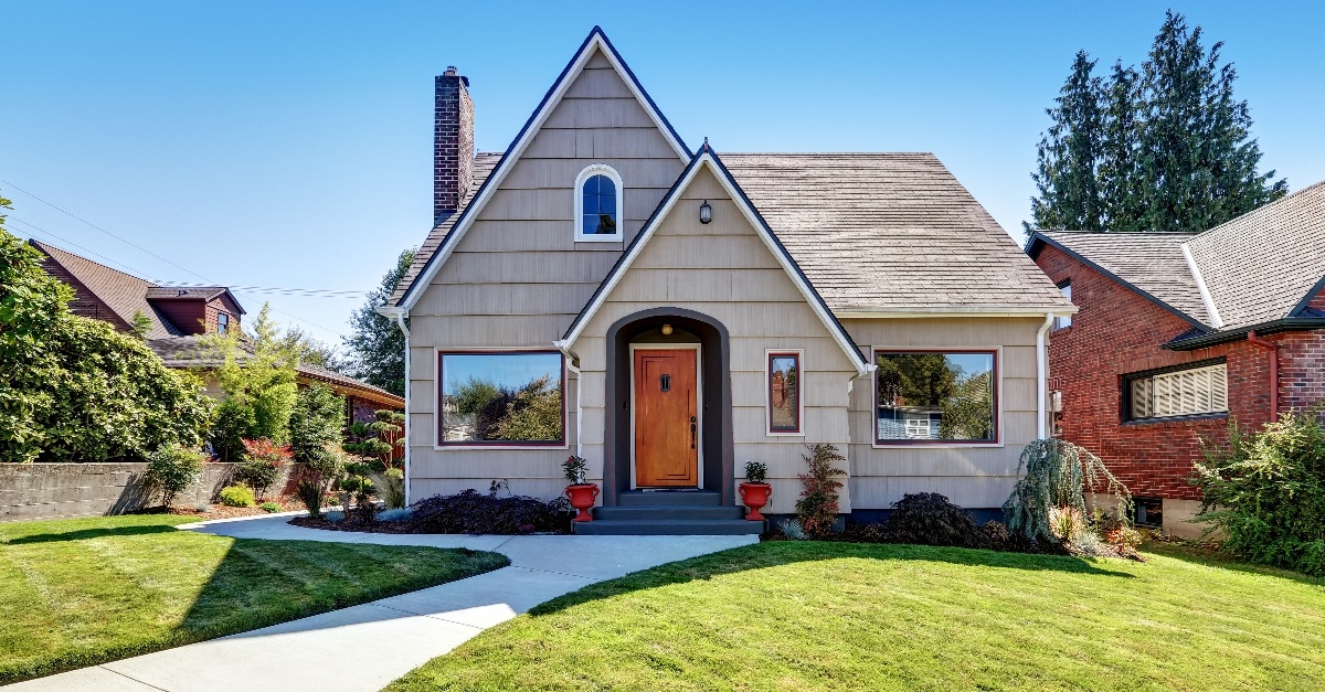 small craftsman one-story exterior with wood siding