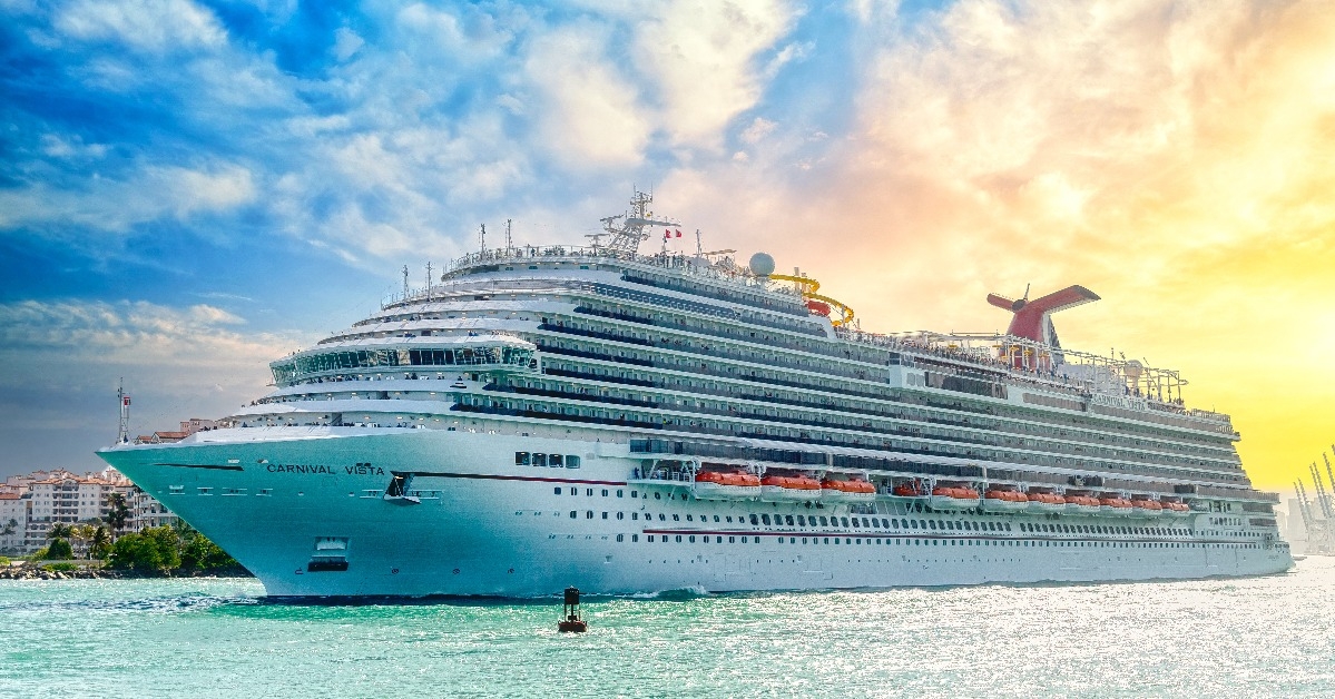 Carnival Vista Cruise leaving the port of Miami