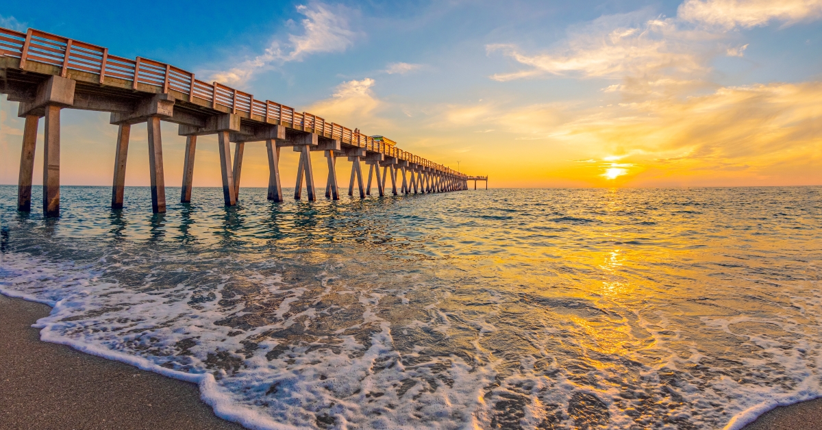 small wave at Vencie Pier on the Gulf of Mexico