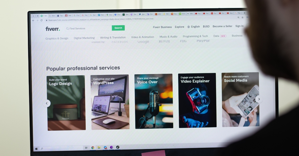 fiverr website page on screen