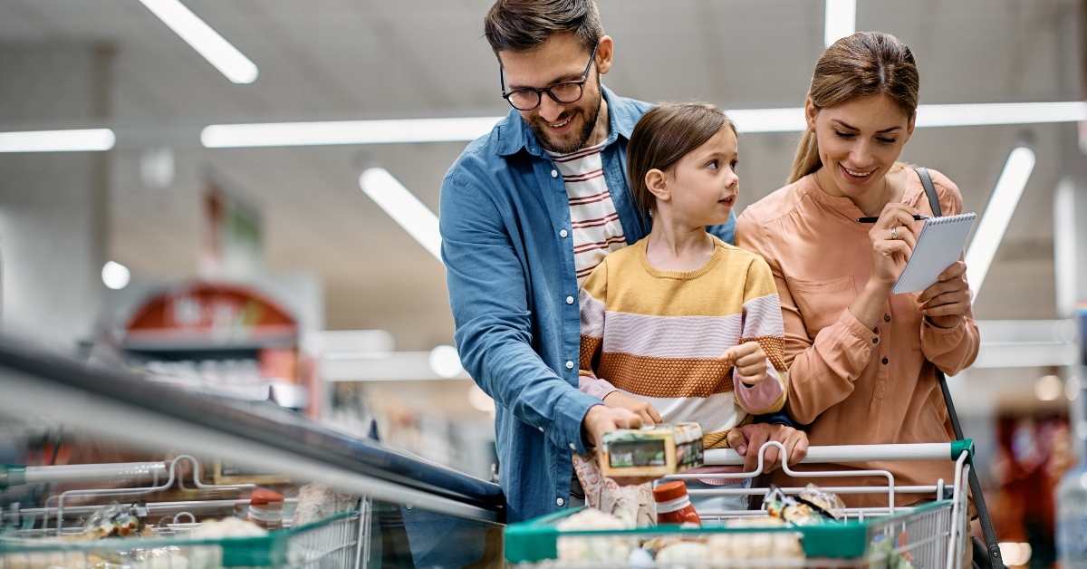 parents with daughter going through checklist