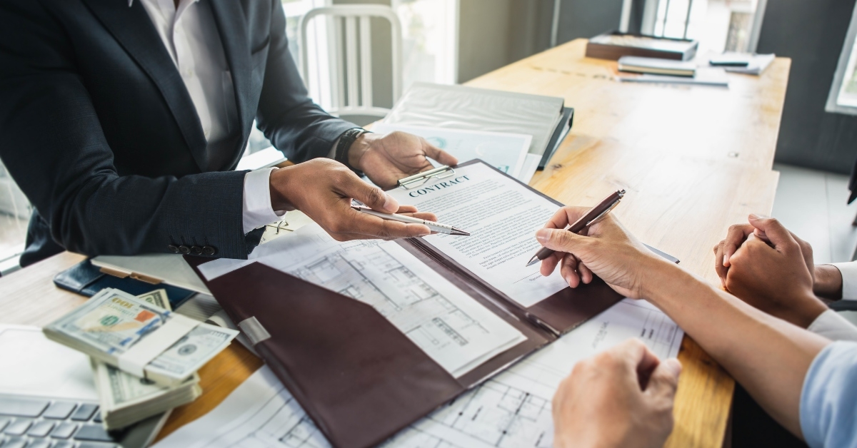 customer signing contract