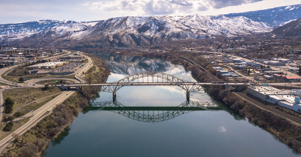 bridge over Columbia River