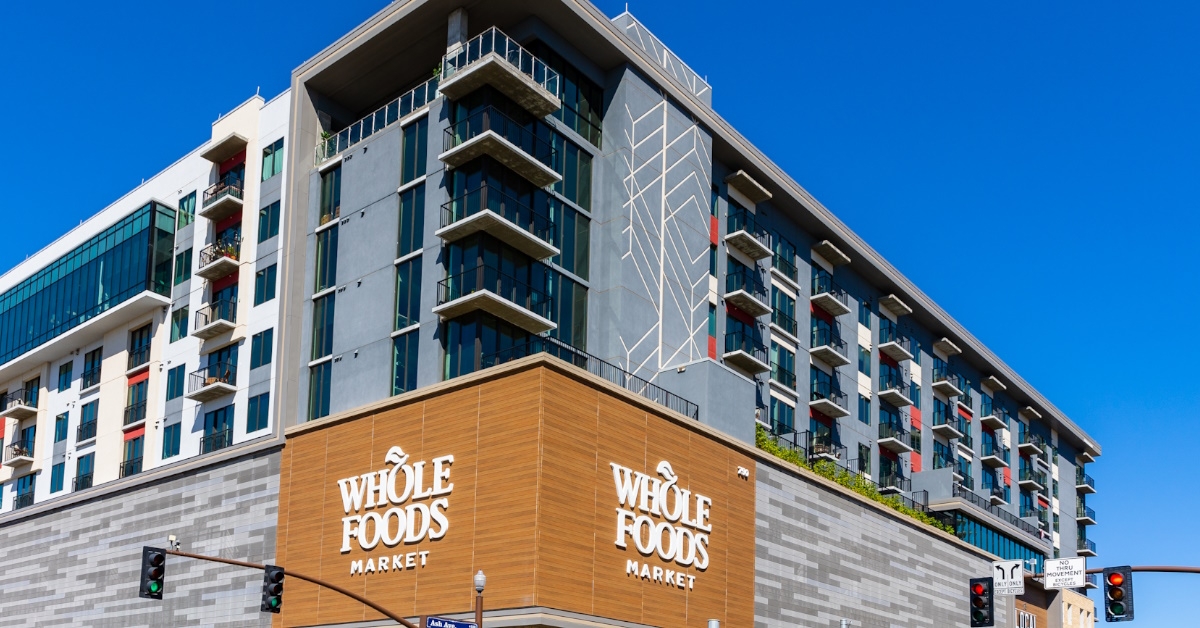 whole foods market on street in tempe 