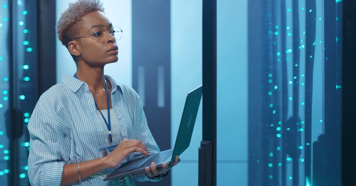 african american woman using laptop at digital room using laptop