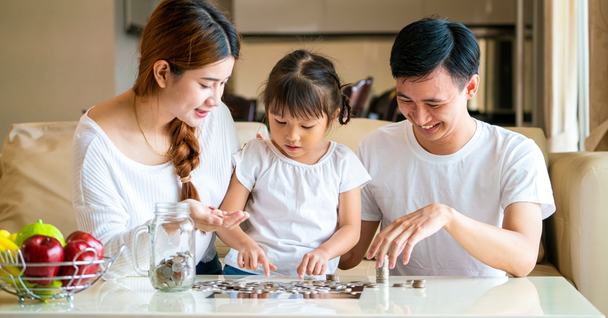 Family counting money