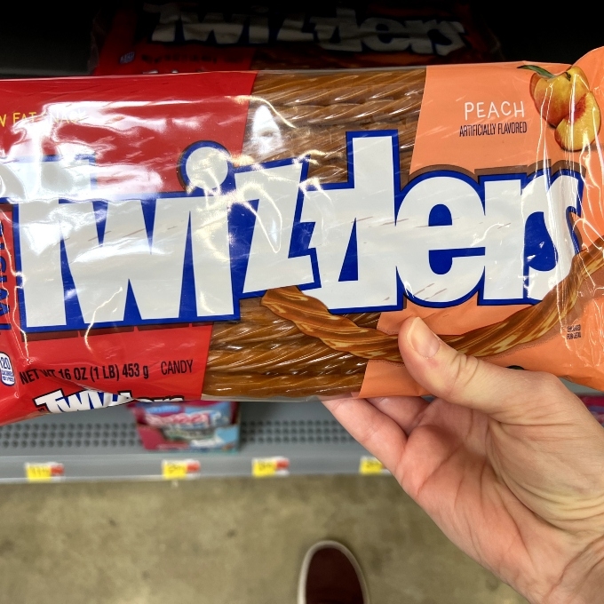 TWIZZLERS peach twists