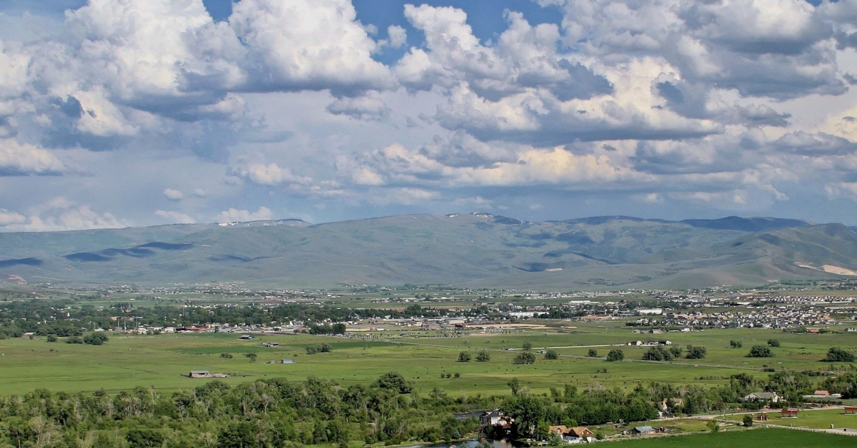 midway green plains
