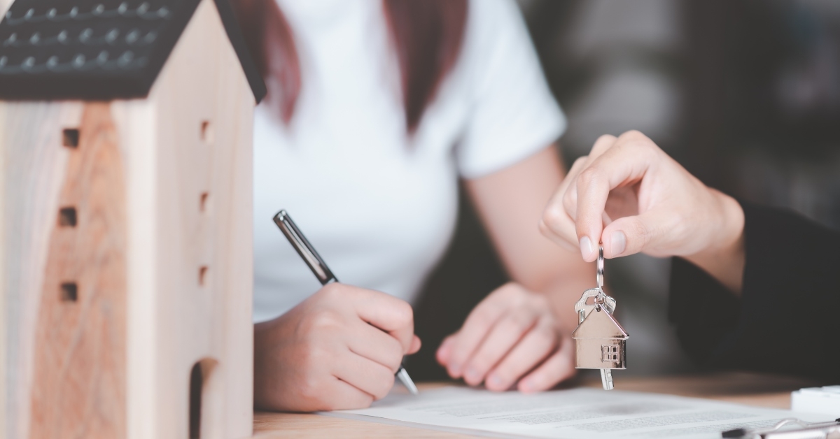Signing a real estate contract