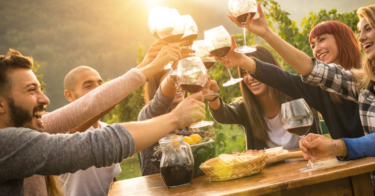 People toasting with wine