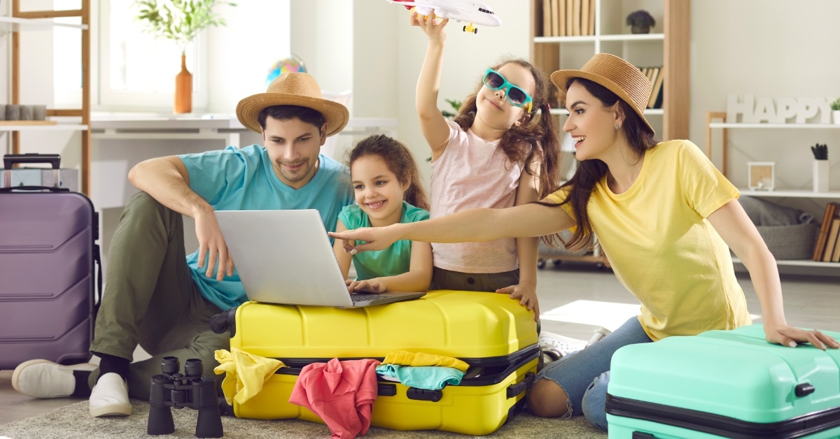 Family booking travel online