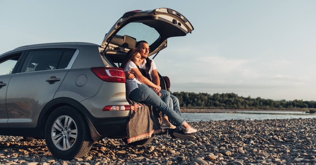 Happy couple on roadtrip