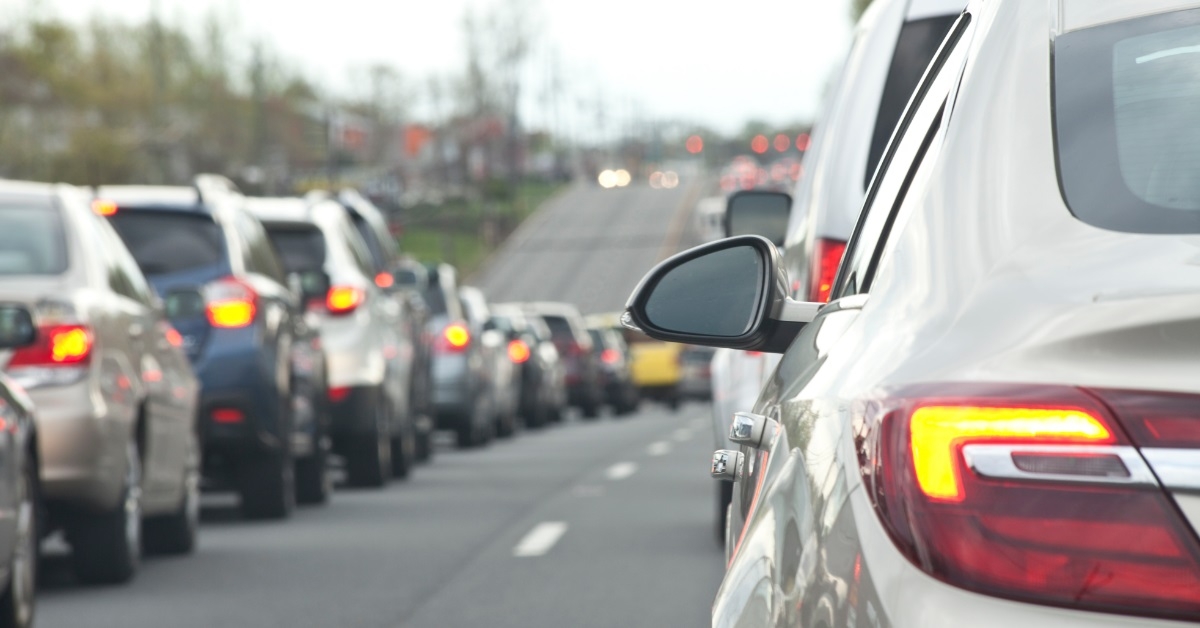 cars in traffic during day time