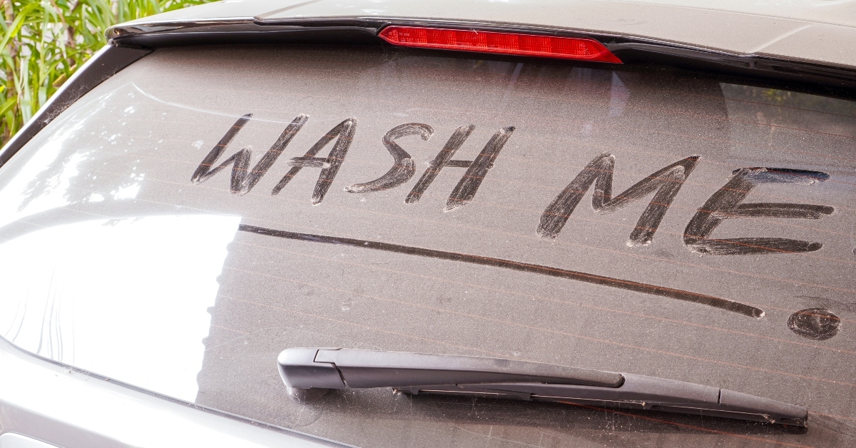 dirty car rear widescreen