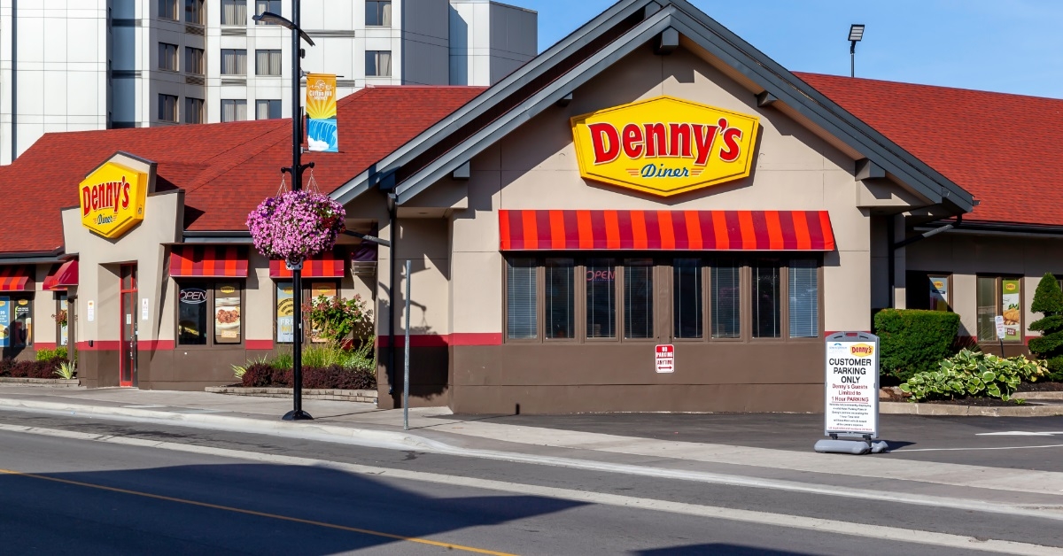 denny's restaurant in niagara falls