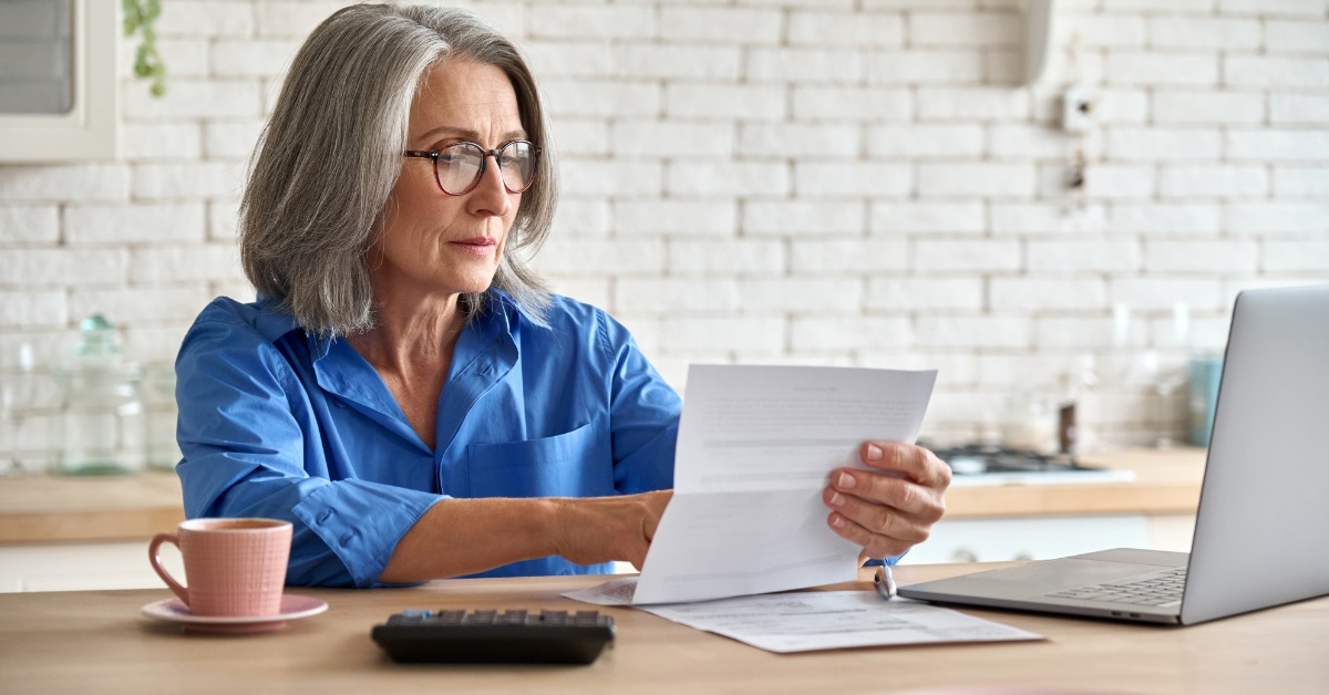 senior business woman working on laptop