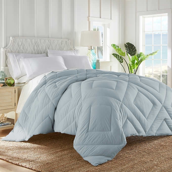 soft down alternative comforter