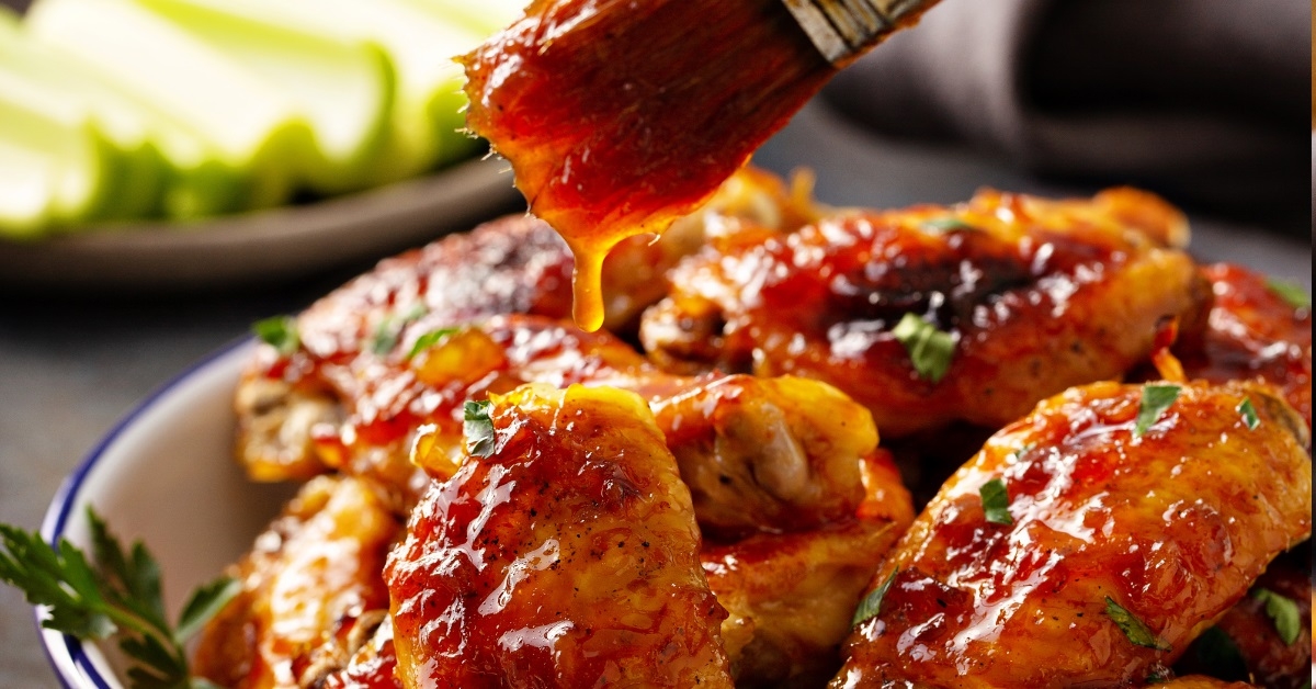 glazed sweet and spicy chicken wings