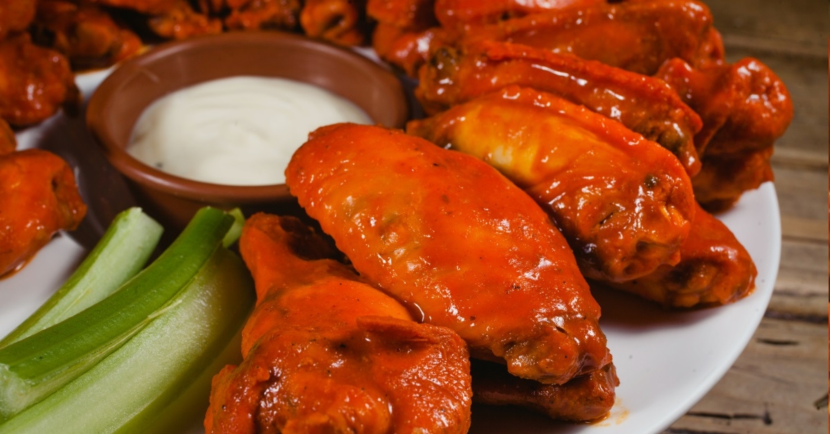 spicy chicken wings with celery