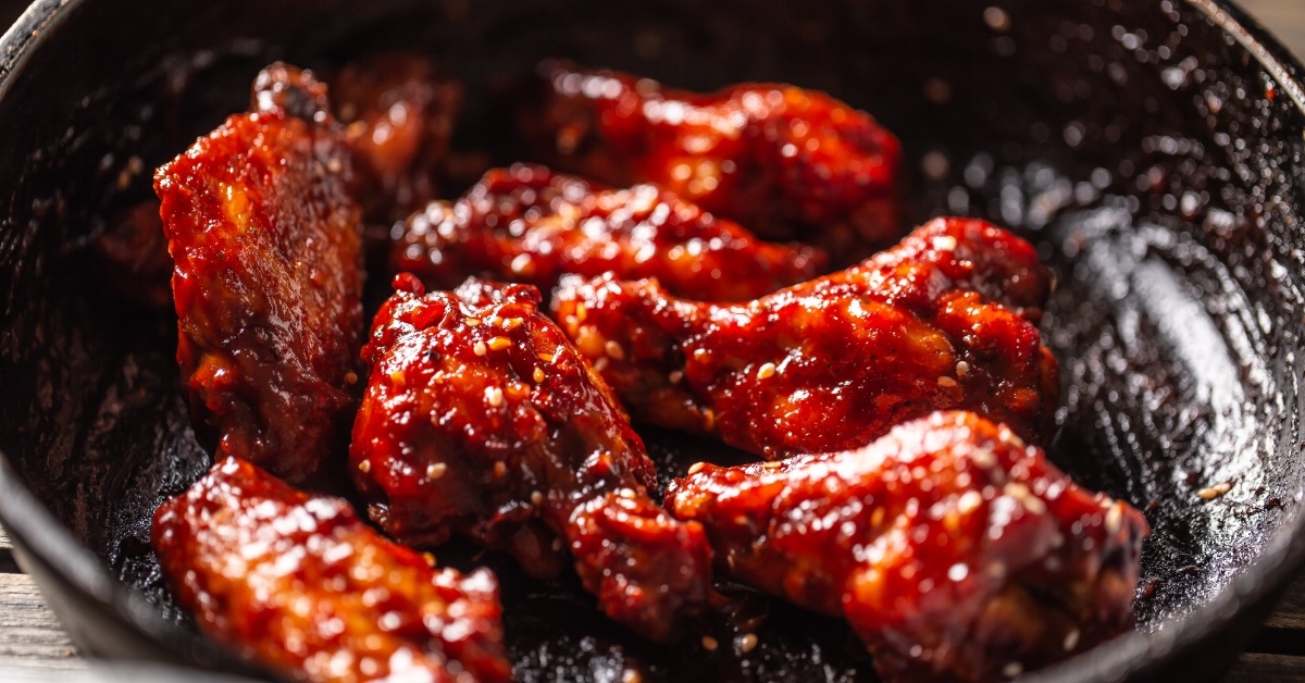 spicy glazed marinated chicken wings