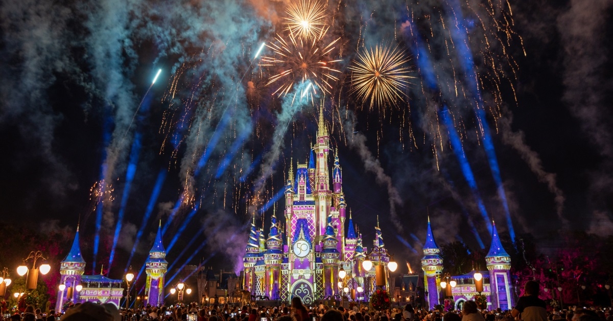 fireworks at orlando disneyland