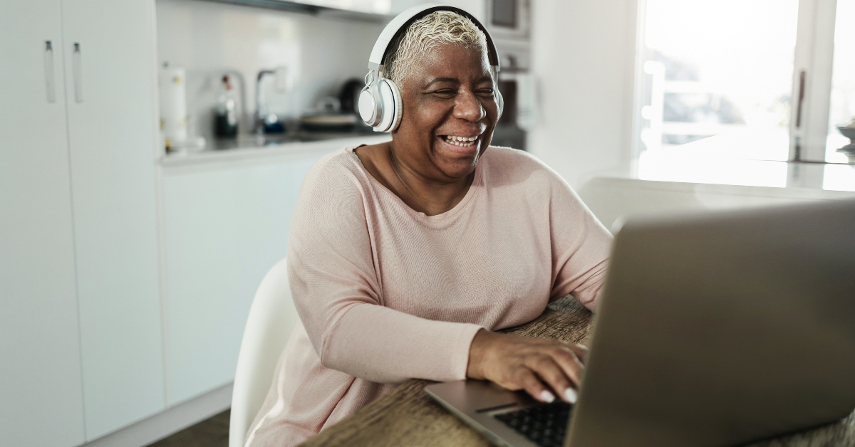senior woman using laptop