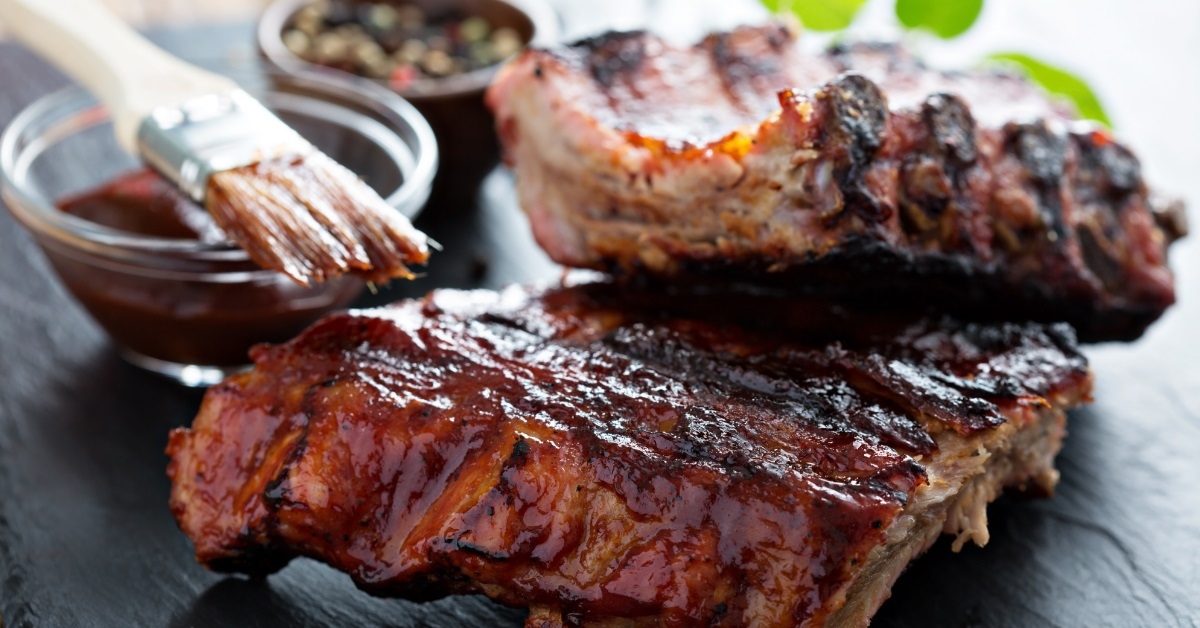 grilled pork baby ribs with sauce
