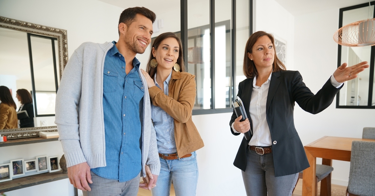agent visiting house for sale