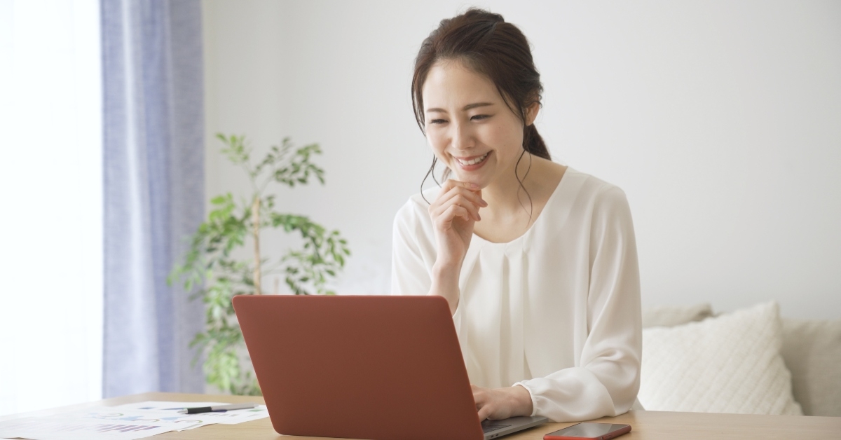 woman using laptop