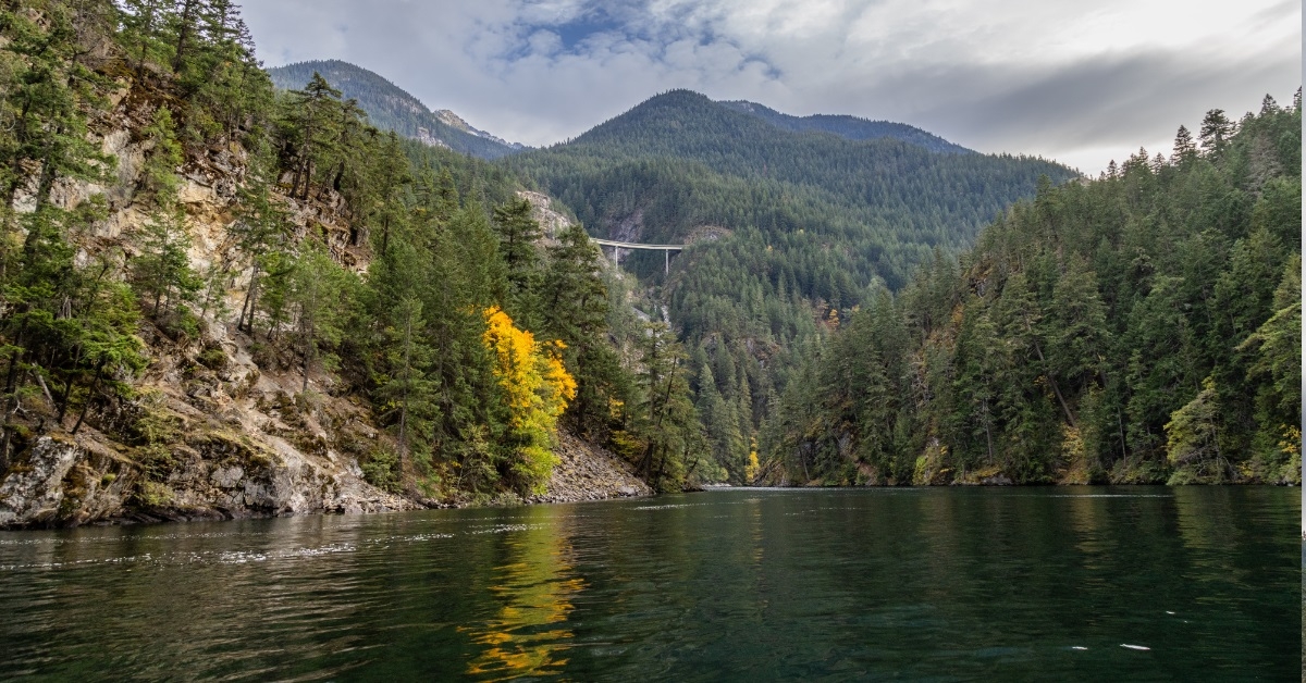 beautiful lake between mountains