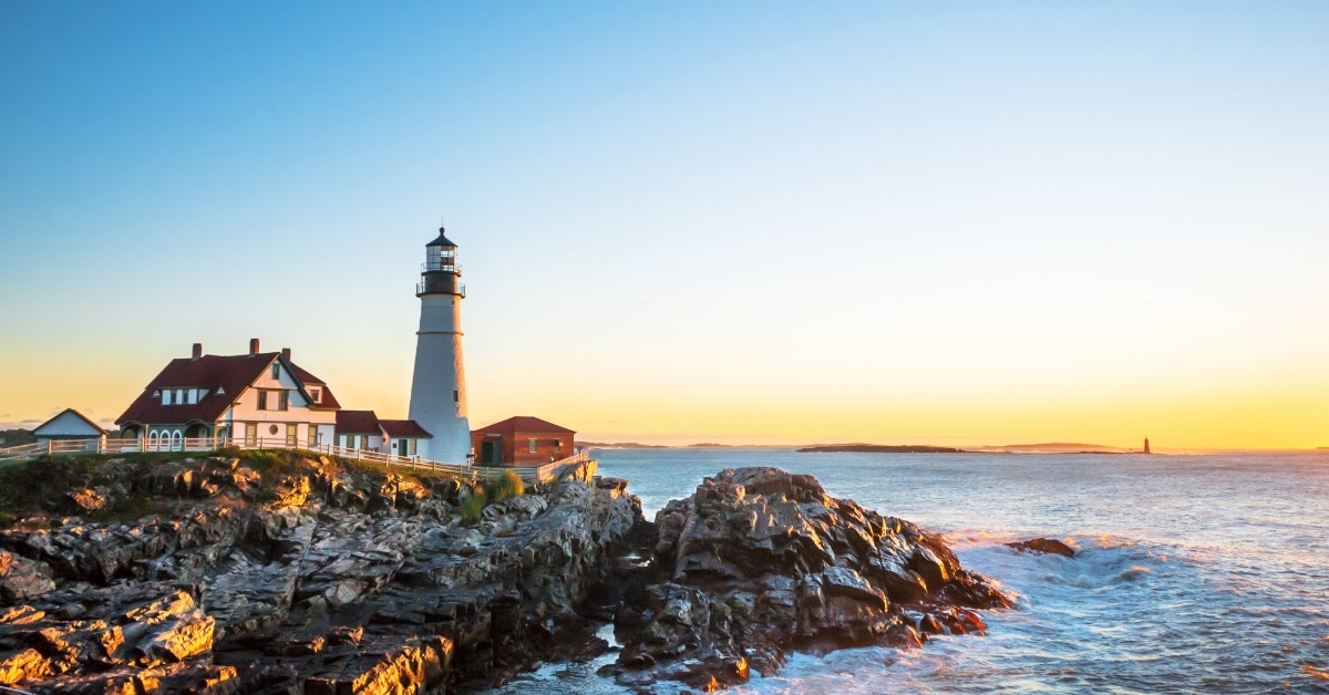 portland head lighthouse at fort williams