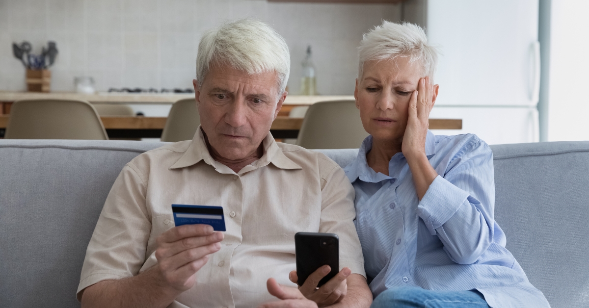 overspending money at internet shopping