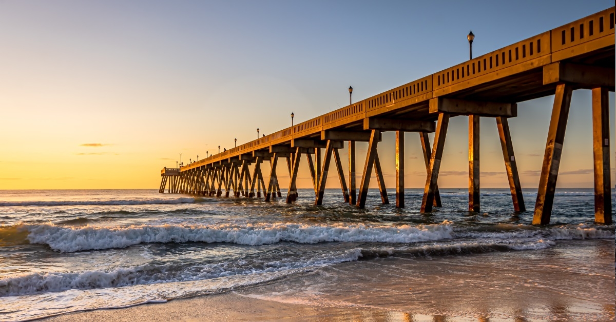 johnnie mercers fishing pier at sunrise