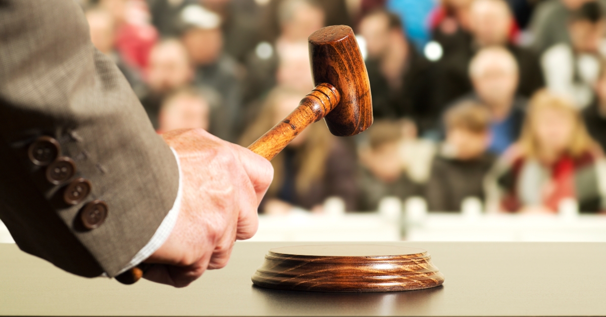 auction bid sale judgment mallet