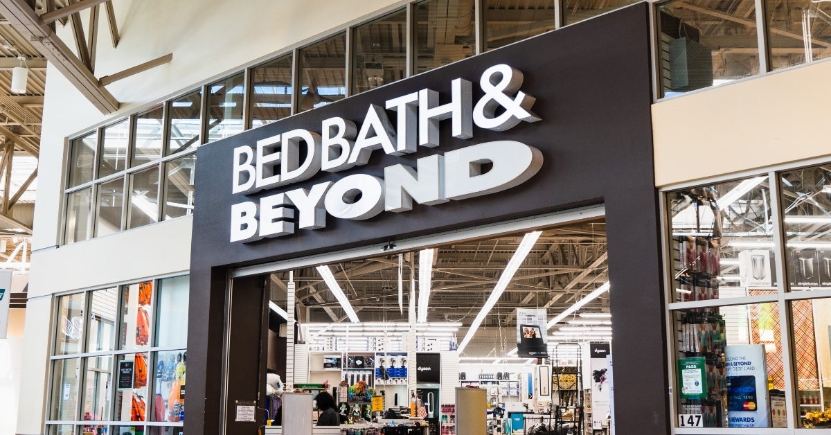 bed bath & beyond store entrance