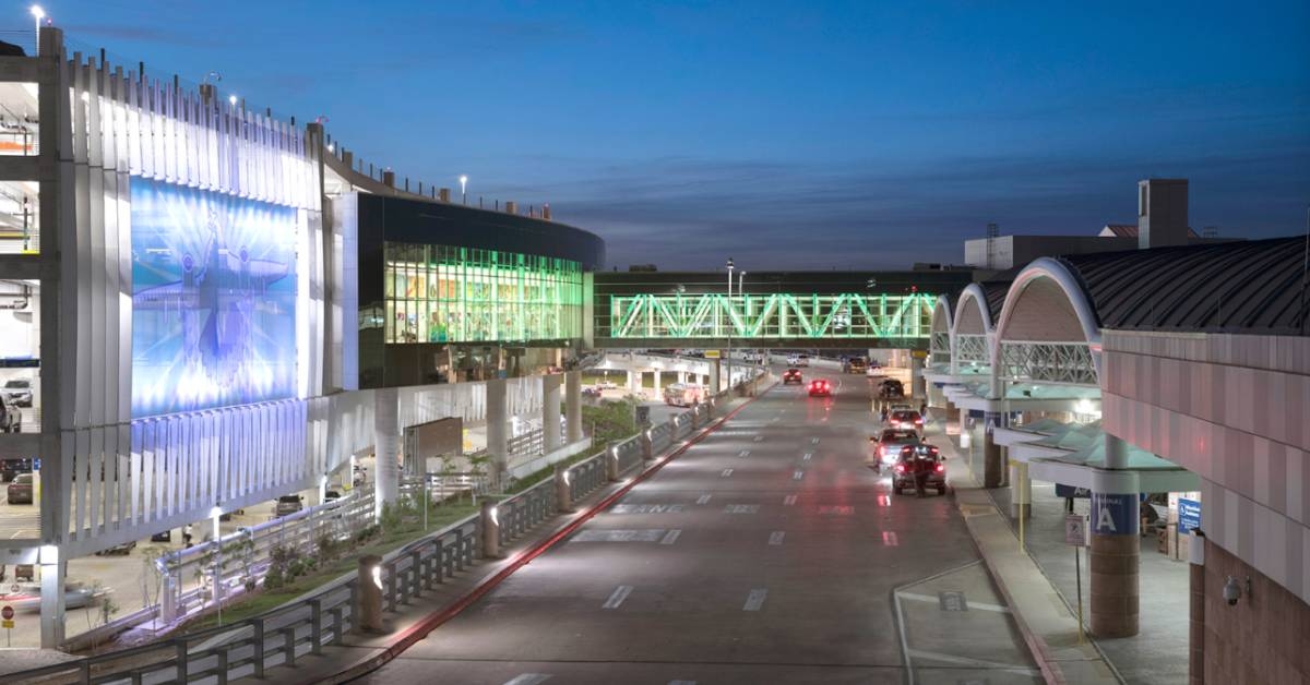 outside of San-Antonio international airport