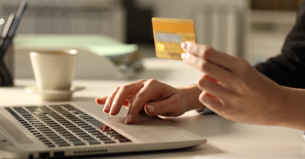 executive hands with credit card