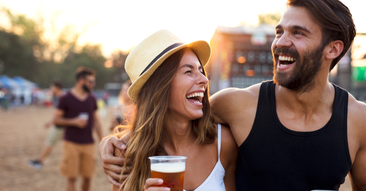 couple enjoying music concert