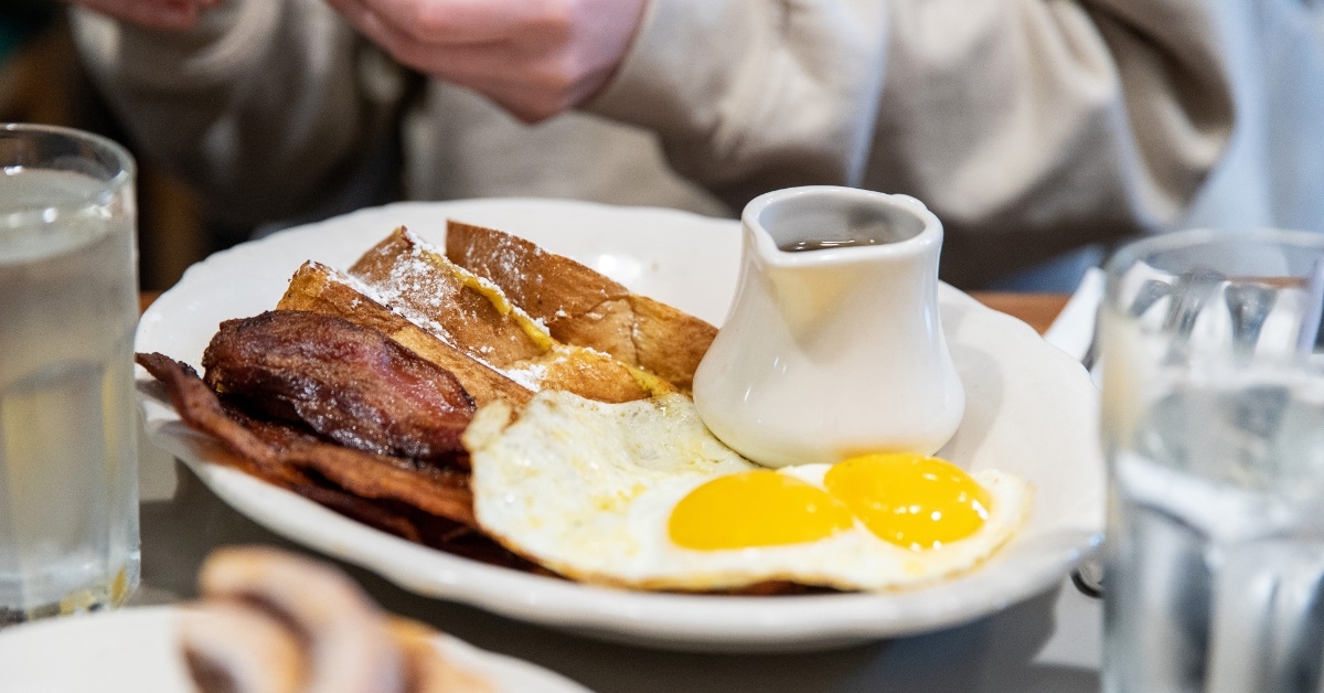 Eggs bacon and French Toast plate