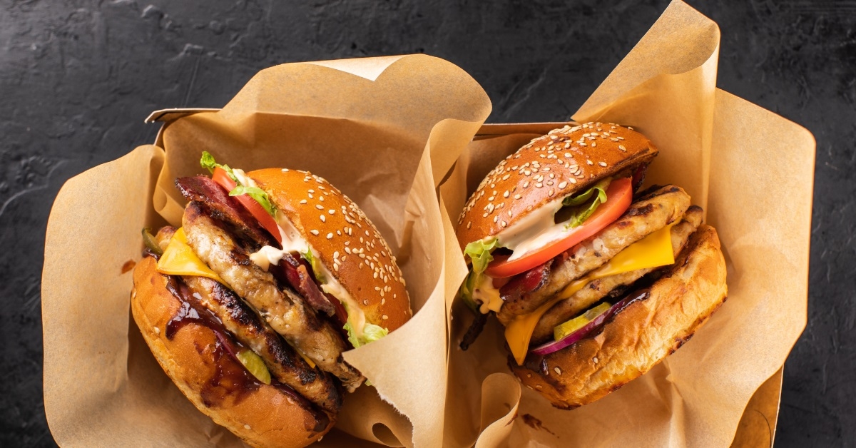 grilled chicken burgers in craft box