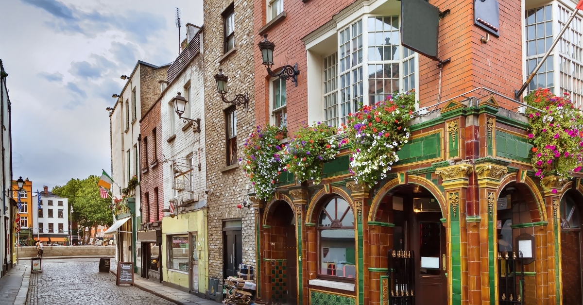 temple bar street dublin ireland