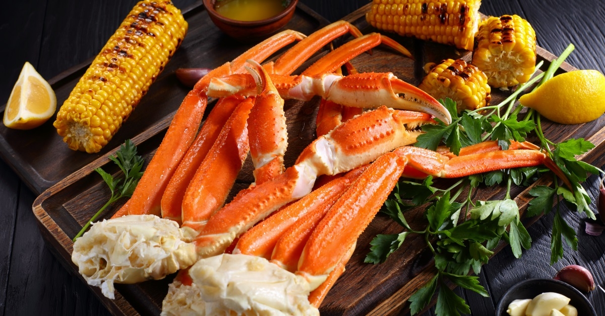crabs leg platter with butter