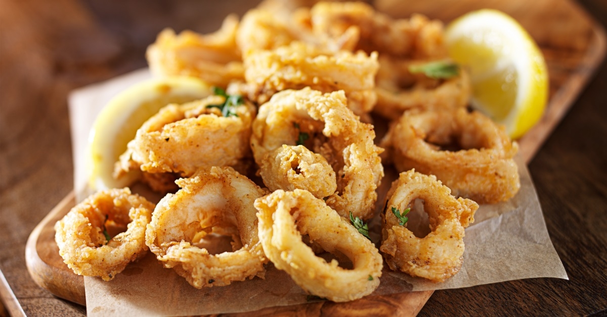 fried calamari squid appetizer on tray