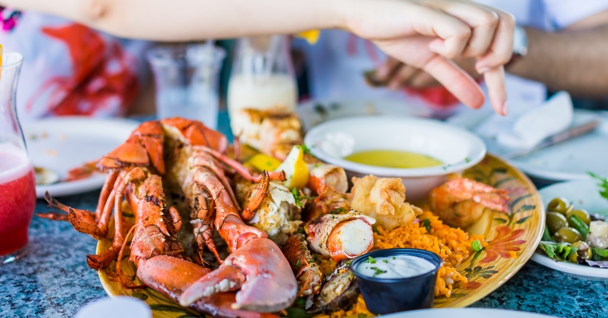 lobster plate with garlic butter