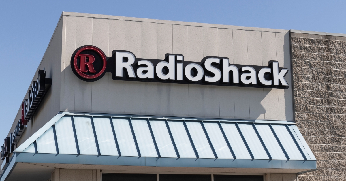 shuttered radioshack location