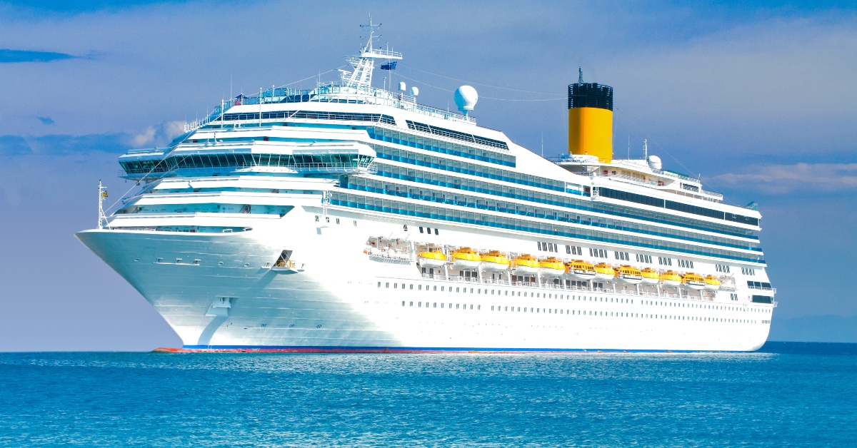 cruise liner
